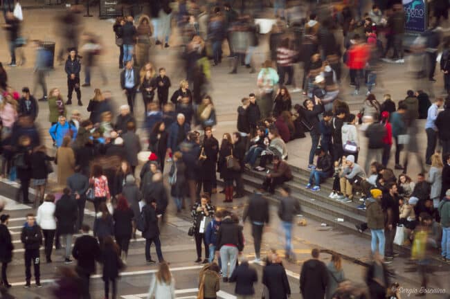 Ghosting: il dileguarsi senza dare spiegazioni, cause ed effetti di una pratica sempre più diffusa
