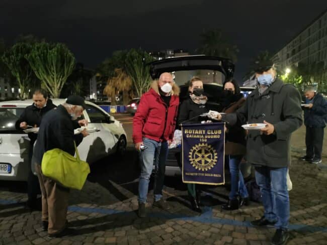 Vita da clochard, serata di solidarietà e commozione del Rotary Catania Duomo 150