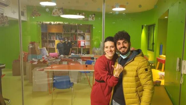Dalla perdita alla rinascita: come Desirée ha donato speranza ai “piccoli guerrieri” in ospedale