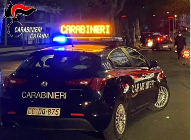 “Rivuoi il telefono? Vieni in piazza Alcalà e pagami!”, 29enne tenta il “cavallo di ritorno” ma viene arrestato