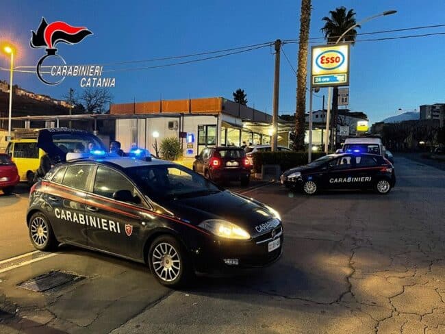 È ai domiciliari ma ha voglia di “aria fresca”, 37enne beccato dai carabinieri mentre torna a casa