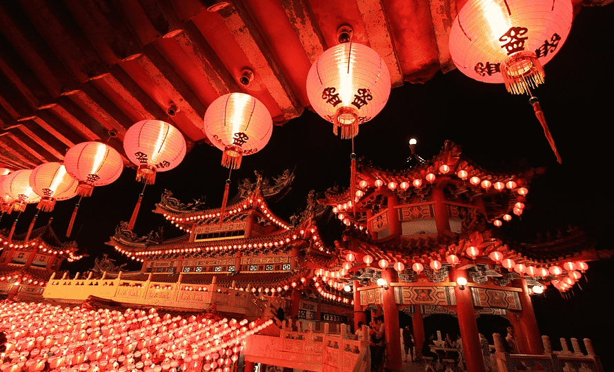 Capodanno Cinese, tra tradizioni festeggiamenti e curiosità: cosa cambia rispetto al nostro?