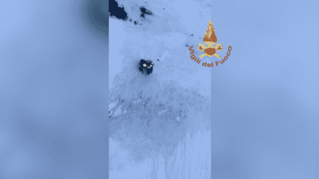 Etna, soccorso un escursionista caduto in un dirupo – VIDEO