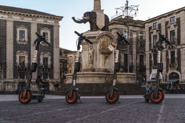 Lo sharing di monopattini arriva a Catania con Helbiz