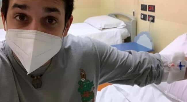 “Striscia la notizia”, Roberto Lipari ha il covid: “Chi è in salute si goda il Natale con i propri cari”