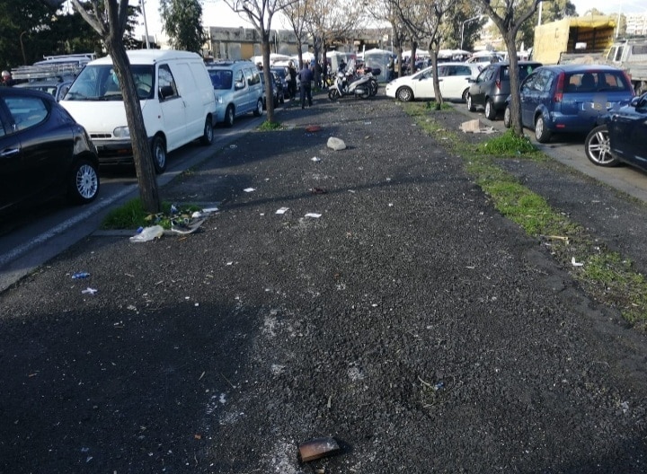 Catania, controlli e sanzioni nell’area del mercatino delle pulci di via Vespucci