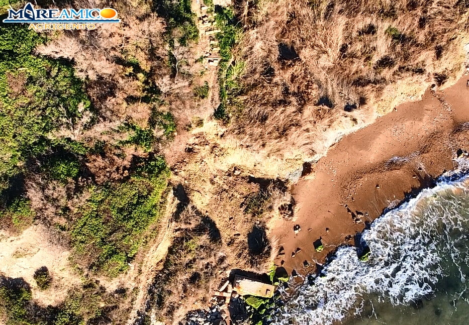Agrigento, crolla strada spiaggetta di Zingarello: franato l’unico collegamento – FOTO e VIDEO