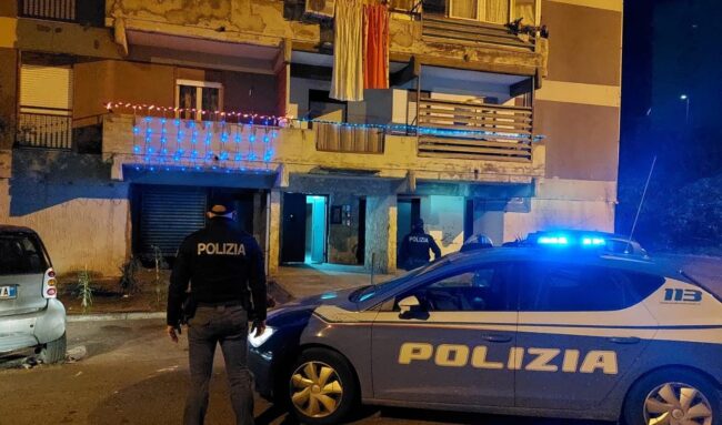 Dallo spaccio alla evasione: retata nella Fossa dei Leoni di Librino – Le FOTO