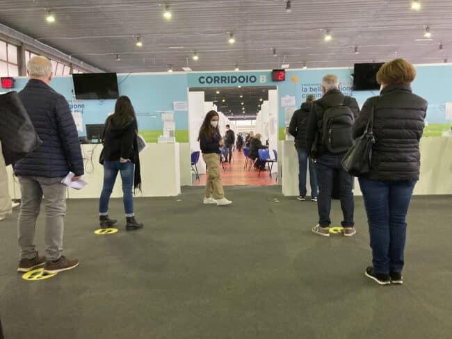 Fiera del Mediterraneo hub vaccinale, spesi 67 milioni di euro in poco meno di 21 mesi