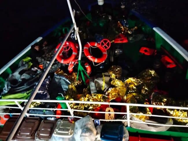 Mare Jonio, i migranti sbarcheranno a Pozzallo. L’Ong: “Fate scendere prima i bambini a Lampedusa”
