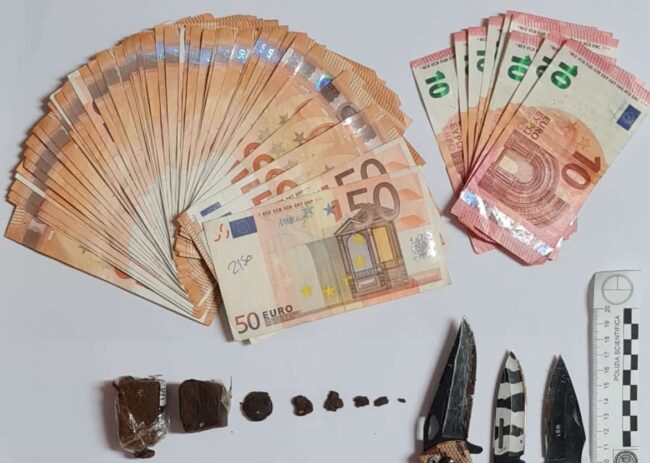 Due conviventi in manette, nascondevano stupefacenti in casa: “beffati” dal cane antidroga