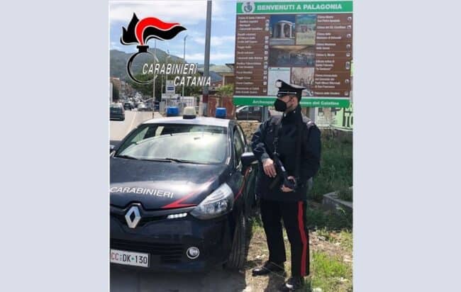 Evade dai domiciliari e viene beccato in giro, 35enne del Catanese “tradito” dai suoi movimenti