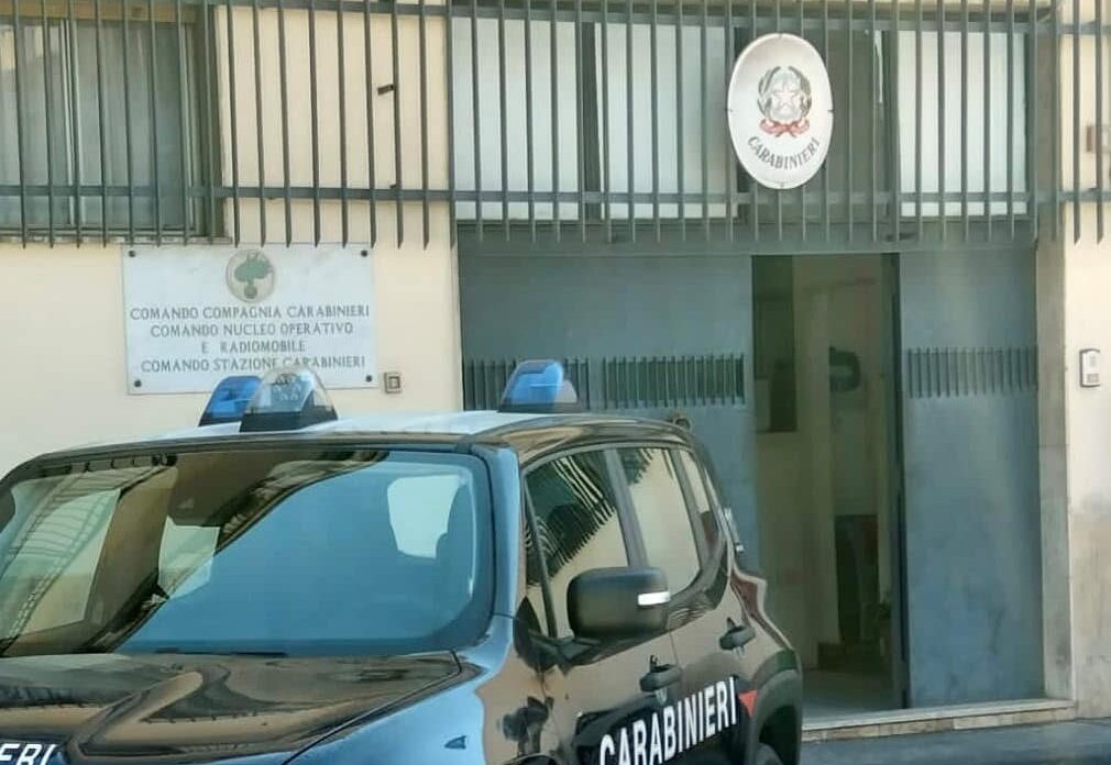 Rapina nel Catanese, finge passaggio alla Lidl per derubare un 70enne: arrestato 55enne di Adrano
