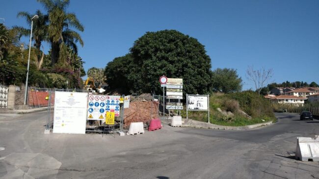 Iniziano i lavori in via Vampolieri, la strada era stata danneggiata dalle forti piogge