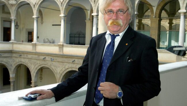 Abuso d’ufficio, rinviato a giudizio ex sindaco di Mazara Nicolò Cristaldi