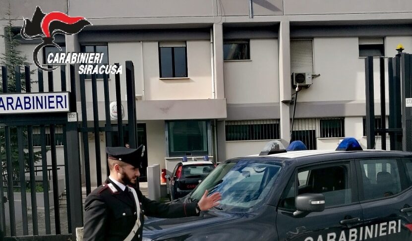 Ai domiciliari, da Lentini a Catania per un processo: 41enne arrestato, guidava un’auto senza patente