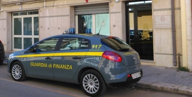 Chiuso noto bar di Ragusa: gestore positivo al Covid e dipendente senza Green Pass