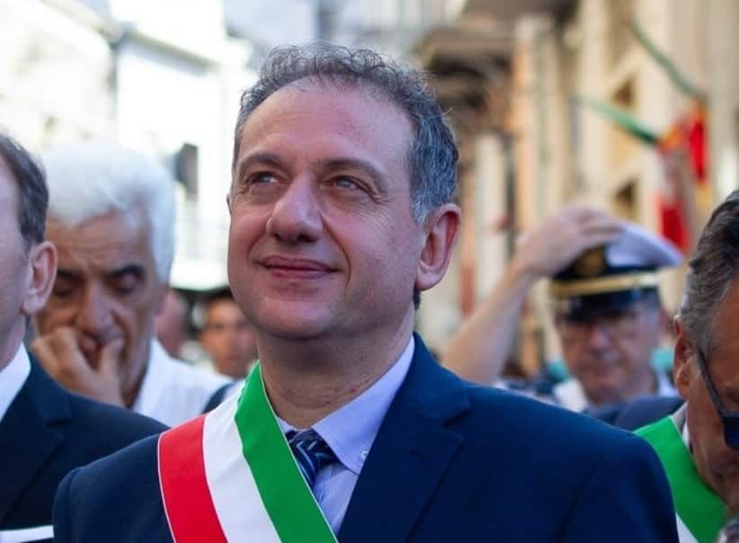 Francesco Sgroi si dimette, Randazzo resta senza sindaco: “Presto spiegherò le mie motivazioni”