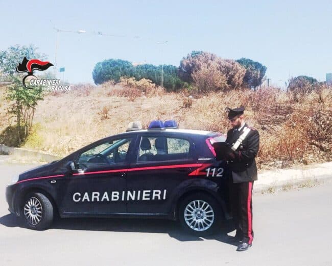 Maltrattamenti contro la moglie e il figlio minorenne, condannato un 46enne siracusano