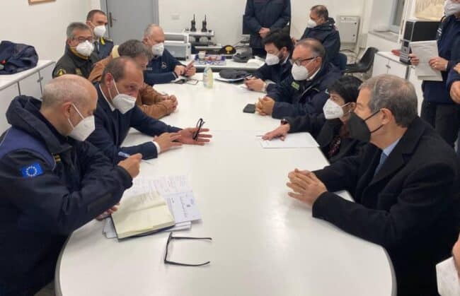 Vulcano, Musumeci partecipa alla riunione su emissioni: “Rischio c’è, ma gestibile”