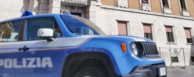 Maltrattamenti, tentata estorsione e lesioni ai danni dei genitori e del figlio minorenne: nei guai una 30enne