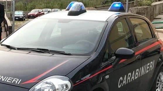Cercavano di asportare parti meccaniche di un’auto, arrestati due catanesi “in trasferta”