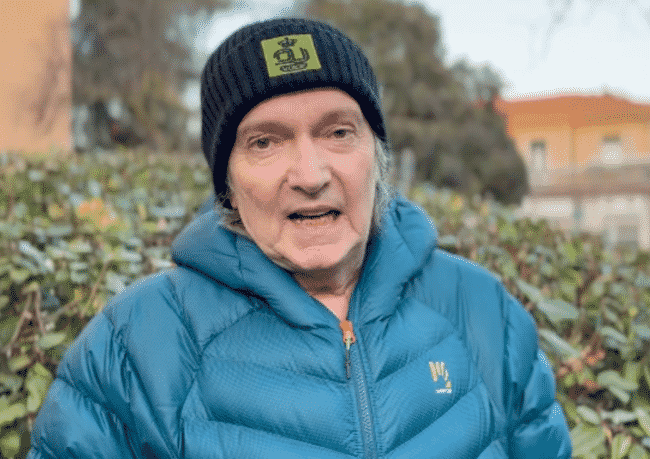 Red Canzian torna in video dall’ospedale, passata la paura dopo il ricovero: “A oggi sto bene”