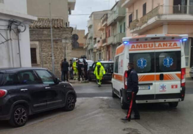 Dramma in via Livorno, ragazza tenta di togliersi la vita tagliandosi le vene