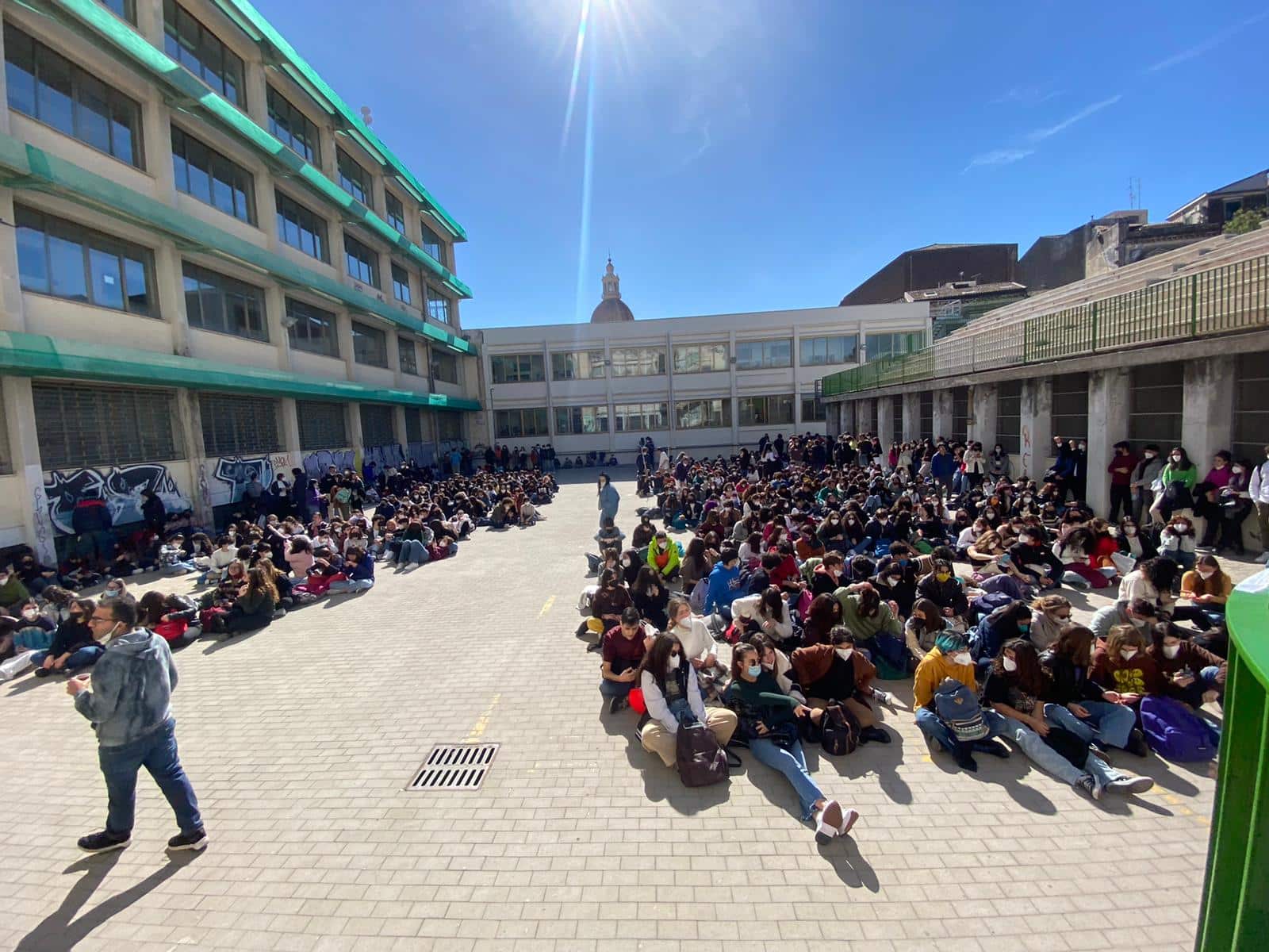 Liceo Spedalieri in cogestione, gli studenti chiedono una scuola “catalizzatrice di rinnovamento” – FOTO