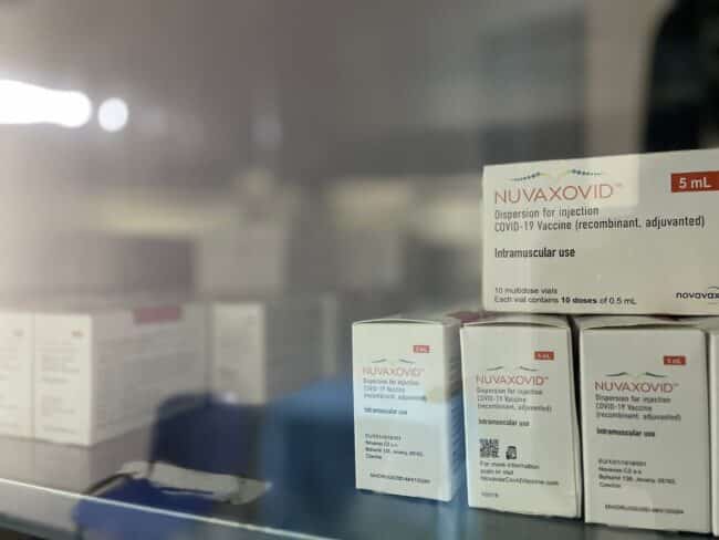 Alla Fiera del Mediterraneo iniziano le somministrazioni di Novavax, prima dose a un giovane palermitano