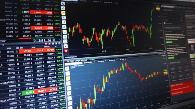 Trading app: imparare a giocare in borsa passa per le simulazioni