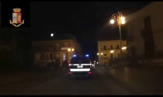 Spaccio, estorsioni, rapine e tentati omicidi: scatta l’operazione “Third Family” a Catania – VIDEO