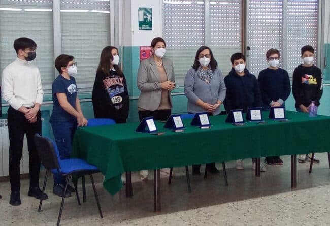 “Giochi matematici” alla Scuola Media “Maiorana” di Catania: la premiazione dei vincitori