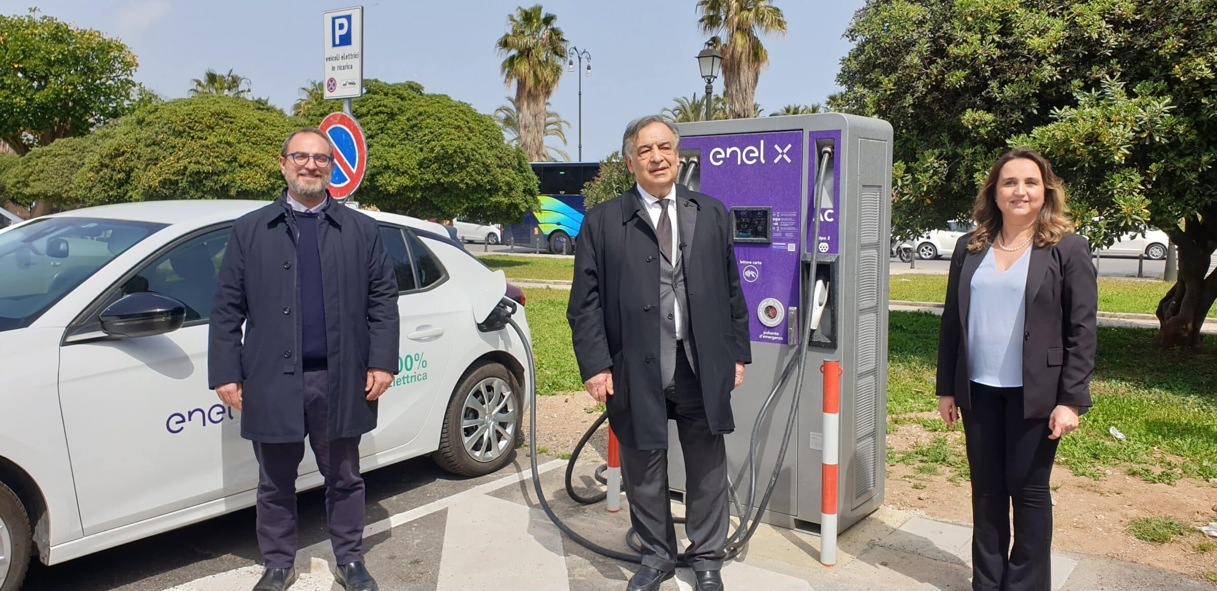 Palermo, inaugurata la prima stazione per la ricarica veloce dei veicoli elettrici