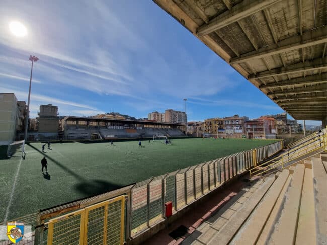 Malviventi portano via effetti personali e materiale al Licata Calcio. Il club: “Uno spettacolo amaro”
