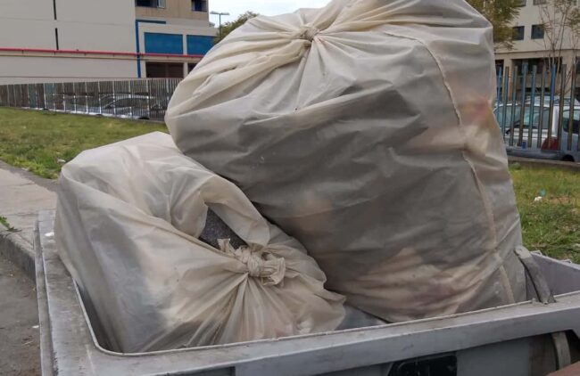 Sacchi carichi di materiale termoplastico, “beccato” un trasgressore a Librino
