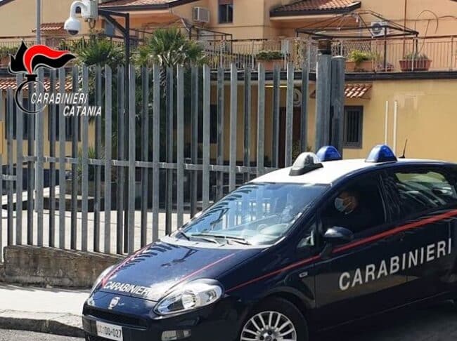 Escalation di violenze e minacce di morte tra ex coniugi nel Catanese: “Sei schifosa, non sei una buona madre”
