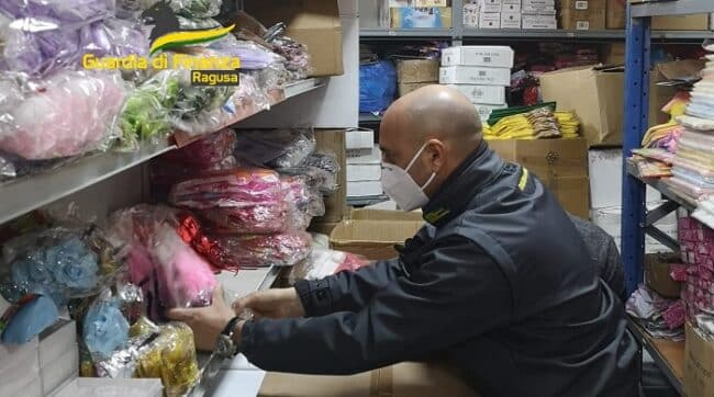 Ragusa, sequestrati quasi 150mila giocattoli e accessori di Carnevale