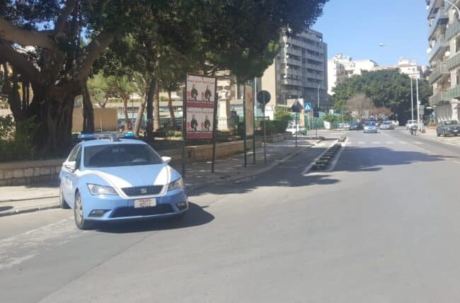 Rintracciata la ladra di cellulari del Palermitano: polizia aiutata da un vistoso tatuaggio