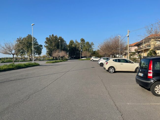 Riattivazione delle strisce blu a Riposto, realizzati circa 600 nuovi stalli