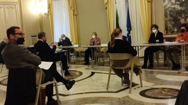 Rincari beni ed energia, a Catania incontro in Prefettura tra Comune e sindacati