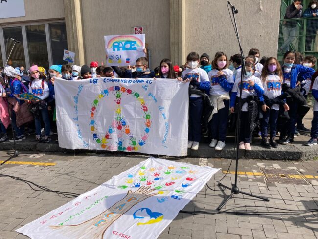 “Flash mob per la pace” organizzato dall’I.C. “Giuseppe Fava” di Mascalucia