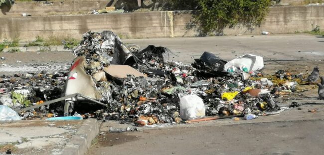 Catania, cassonetti dati alle fiamme. Ersilia Saverino: “Servono misure incisive ed efficaci”