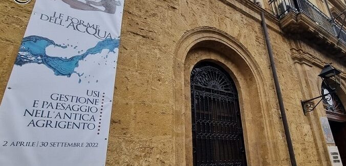 “Le forme dell’acqua”, nella caserma dei carabinieri la mostra dedicata all’antica Agrigento