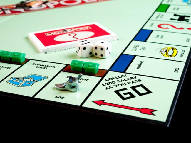 Il gioco da tavolo Monopoly ritrae i posti più belli della Sicilia