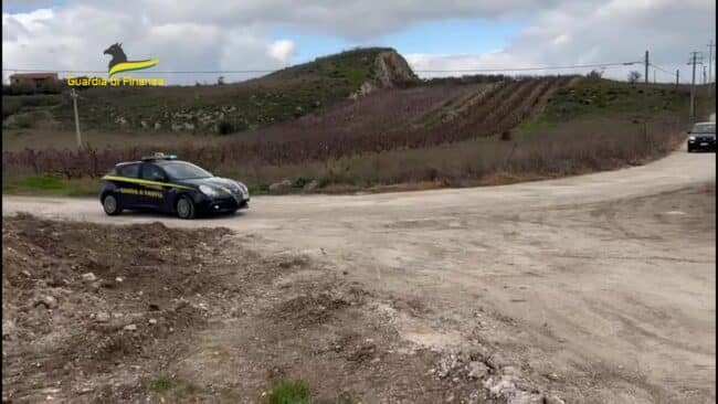 Caltanissetta, scoperta cava abusiva realizzata su un territorio sottoposto a tutela ambientale – VIDEO