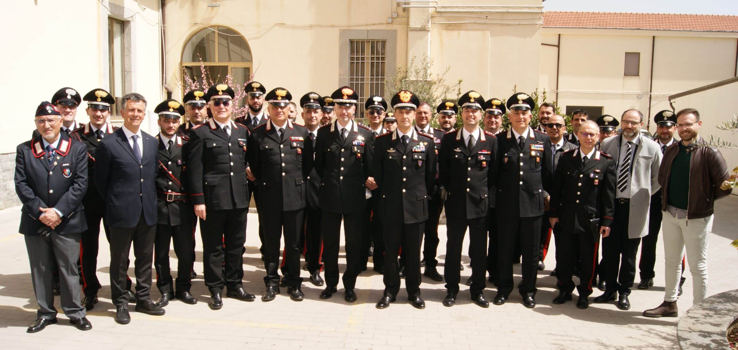Nicosia, importante visita del comandante interregionale carabinieri “Culqualber”