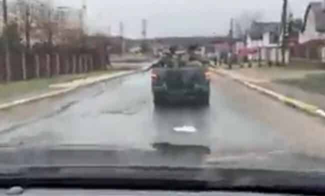 Orrore in Ucraina, centinaia di civili uccisi dai russi a Bucha. Kiev: “Massacro deliberato”