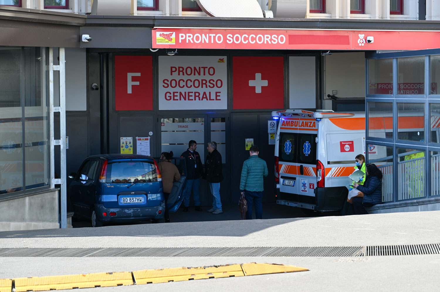 Ciclisti travolti da auto a Taormina, 45enne grave trasferito al Cannizzaro: gli aggiornamenti