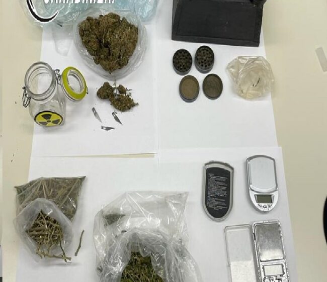 Controlli nell’Agrigentino, 36enne del posto sorpreso con confezioni di marijuana